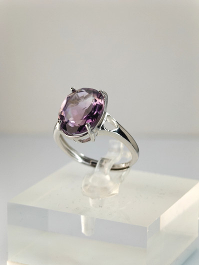 individual adjustable silver ring with real Amethyst