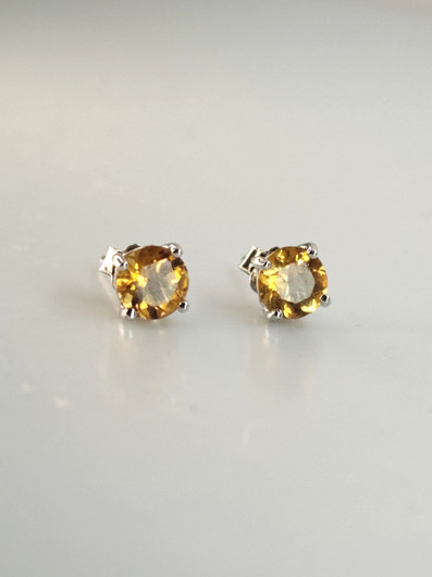 yksilöllinen hopeiset citriini korvakorut 