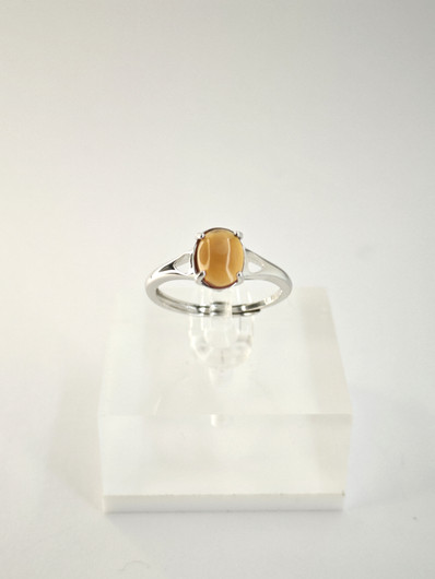 yksilöllinen säädettävä hopeasormus luonnollisella 