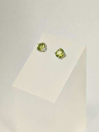 yksilöllinen hopeiset peridootti korvakorut 
