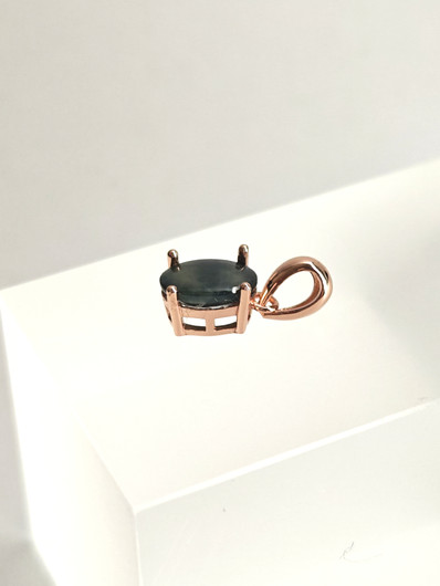 yksilöllinen hopeariipus luonnollisella Safiirilla