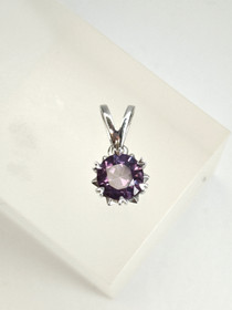 individual silver pendant with real Amethyst