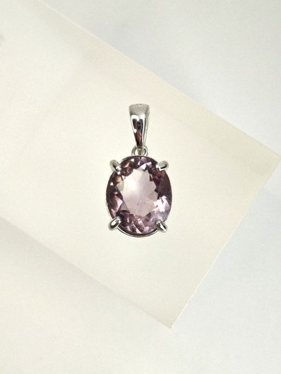 yksilöllinen hopeariipus aidolla Ametistillä