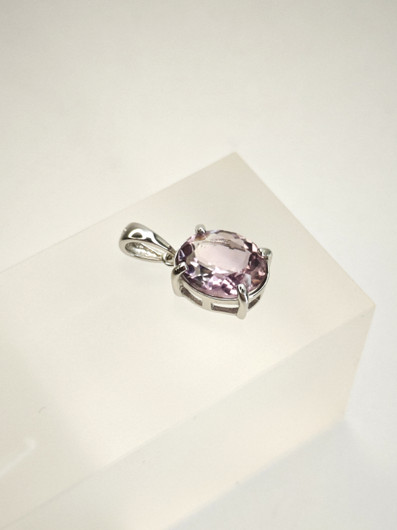 yksilöllinen hopeariipus aidolla Ametistillä