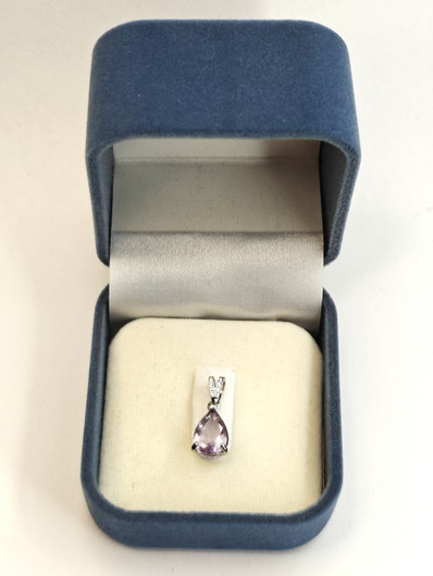 yksilöllinen hopeariipus aidolla Ametistillä