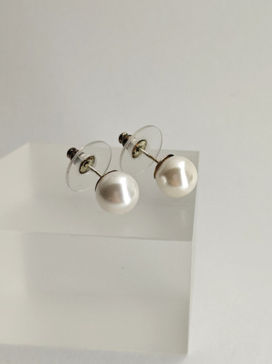 Vintage beautiful pearl earrings