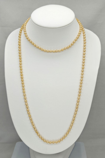 Vintage pearl necklace