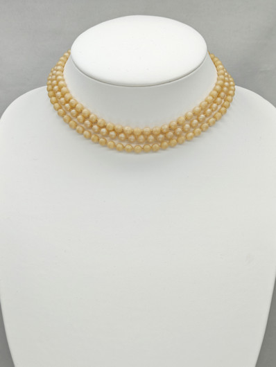Vintage pearl necklace