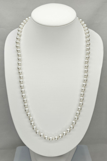 Vintage beautiful pearl necklace