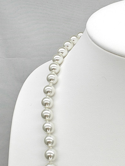 Vintage beautiful pearl necklace