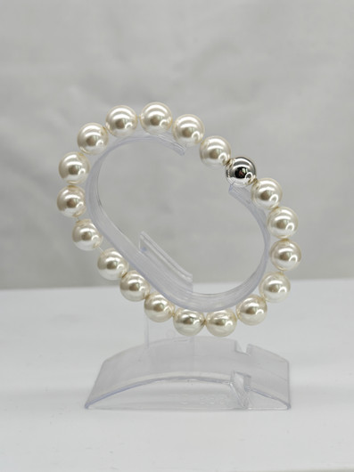 Vintage beautiful pearl bracelet