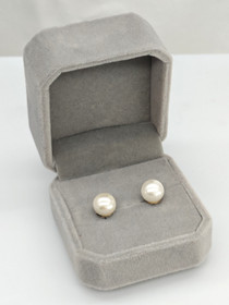 Vintage beautiful pearl earrings