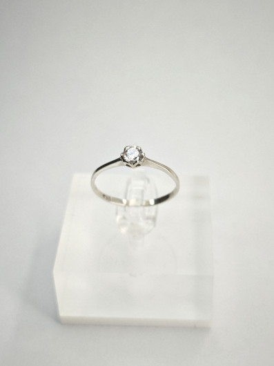 Vintage white gold diamond ring 