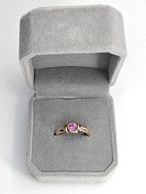 Vintage Sapphire gold ring  