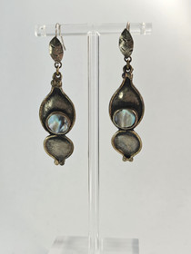 Vintage hopeisiet korvakorut korukivillä