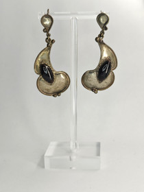 Vintage hopeisiet korvakorut korukivillä