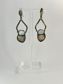 Vintage hopeisiet korvakorut korukivillä