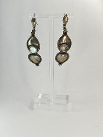 Vintage hopeisiet korvakorut korukivillä