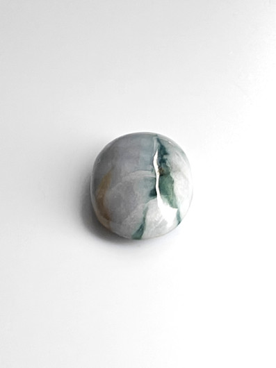 Jade 12,7 ct ovaali