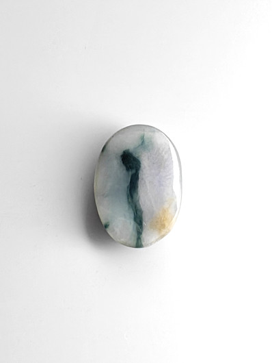 Jade 12,7 ct ovaali