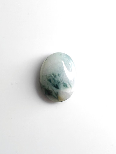 Jade 10 ct ovaali