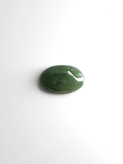 Jade 14,6 ct ovaali