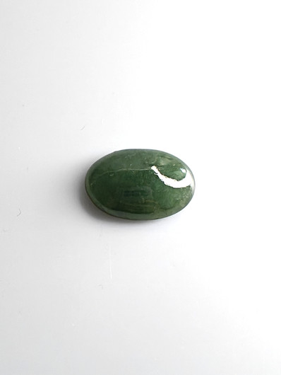 Jade 14,6 ct ovaali