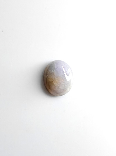 Jade 5,4 ct ovaali