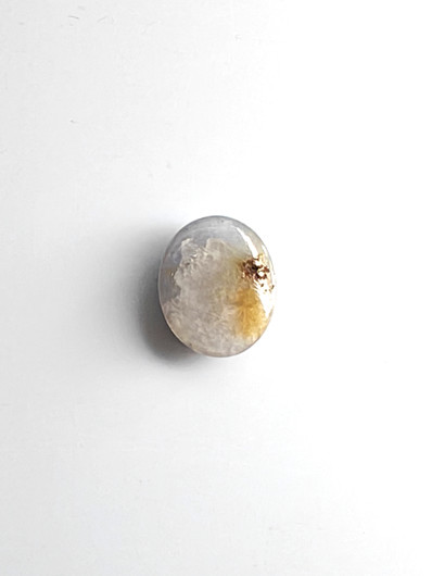 Jade 5,4 ct ovaali