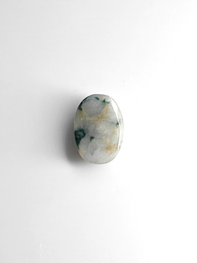 Jade 10,9 ct ovaali
