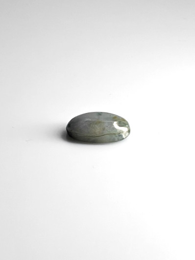 Jade 7,65 ct ovaali