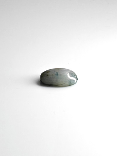 Jade 7,65 ct ovaali