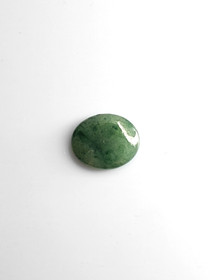 Jade 4,4 ct oval