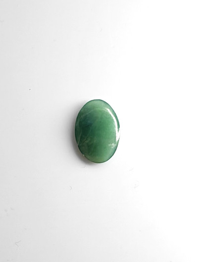 Jade 5,1 ct ovaali