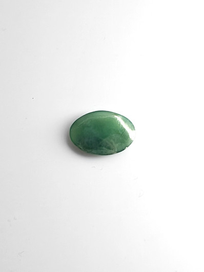 Jade 5,1 ct ovaali