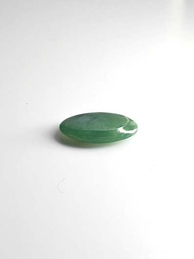 Jade 5,1 ct ovaali