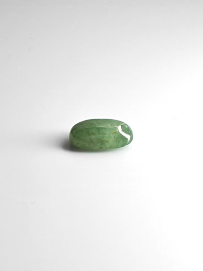Jade 5,5 ct ovaali