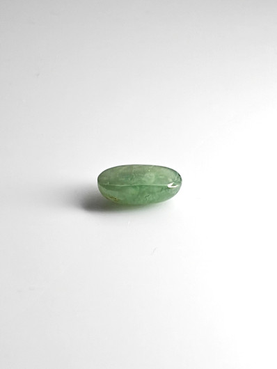 Jade 5,5 ct ovaali