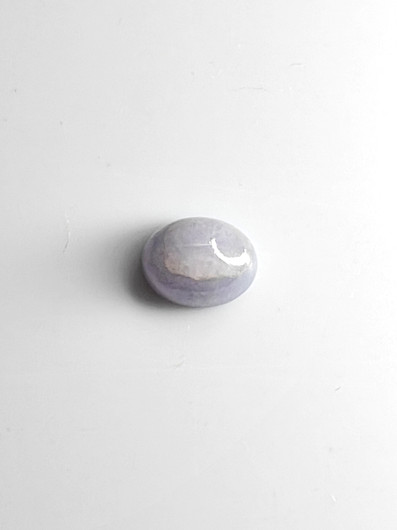 Jade 3,7 ct ovaali