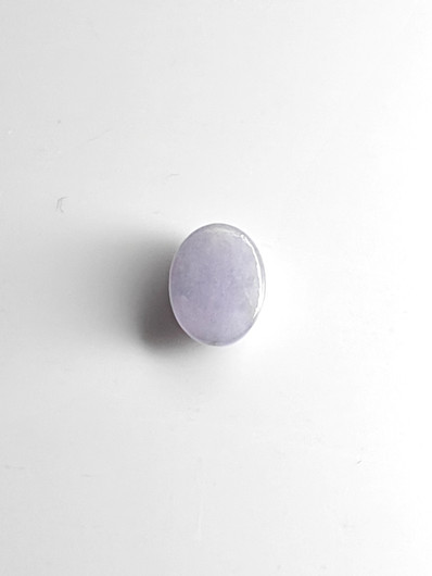 Jade 3,7 ct ovaali