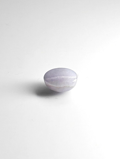 Jade 3,7 ct ovaali