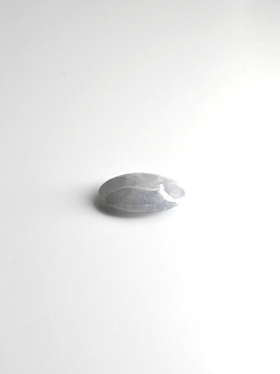 Jade 2,8 ct ovaali