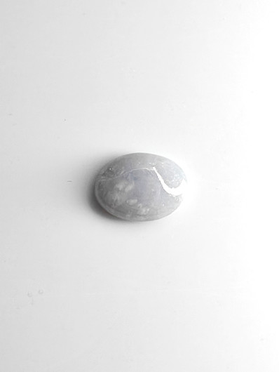 Jade 4,7 ct ovaali
