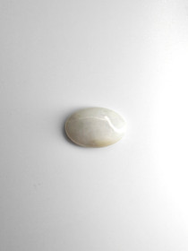 Jade 12,5 ct oval