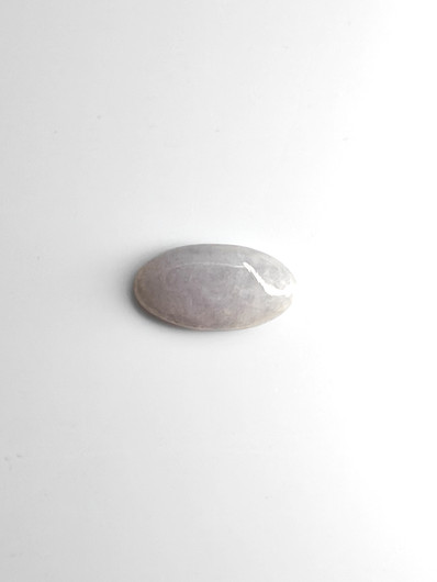 Jade 8,9 ct ovaali