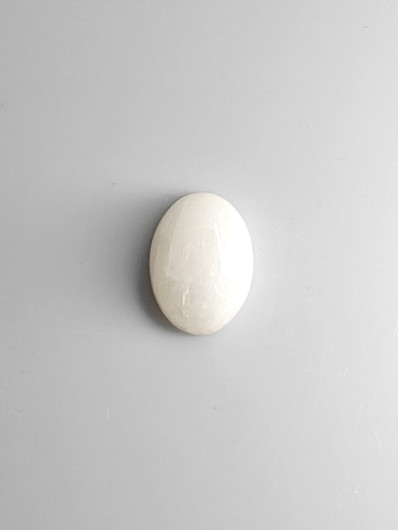 Jade 7,8 ct ovaali