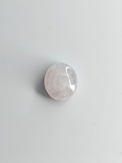 Jade 7,9 ct ovaali