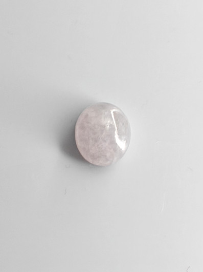Jade 7,9 ct ovaali