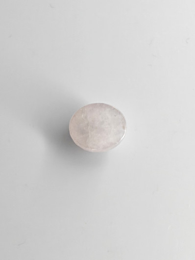 Jade 7,9 ct ovaali