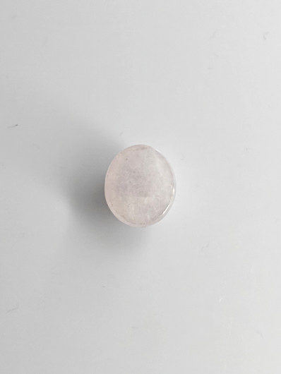 Jade 7,9 ct ovaali
